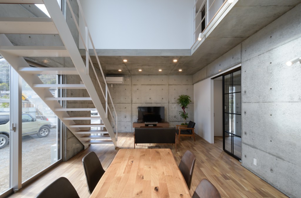 ノダのアカシア材の床