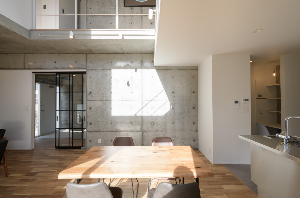 外断熱RC住宅のLDK