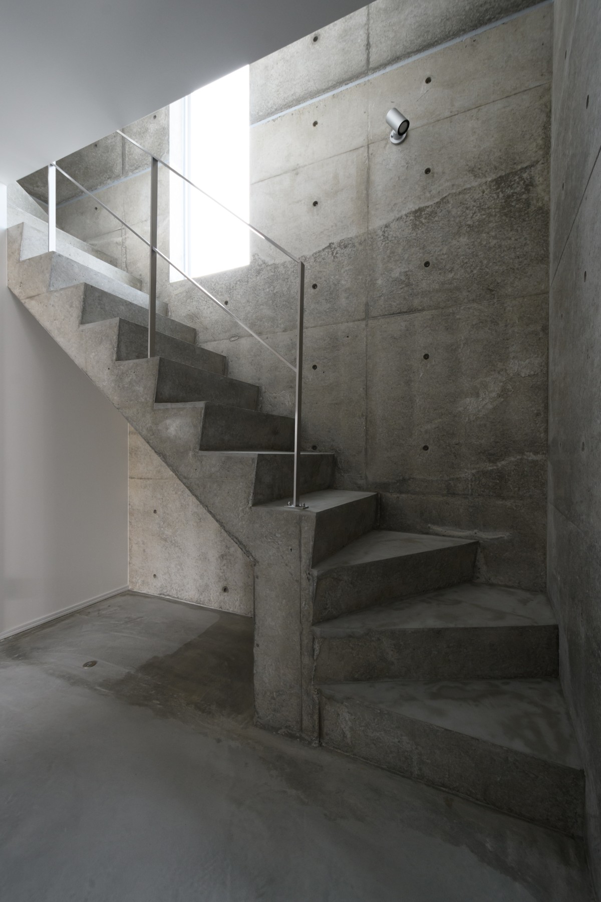 外断熱RC住宅の階段