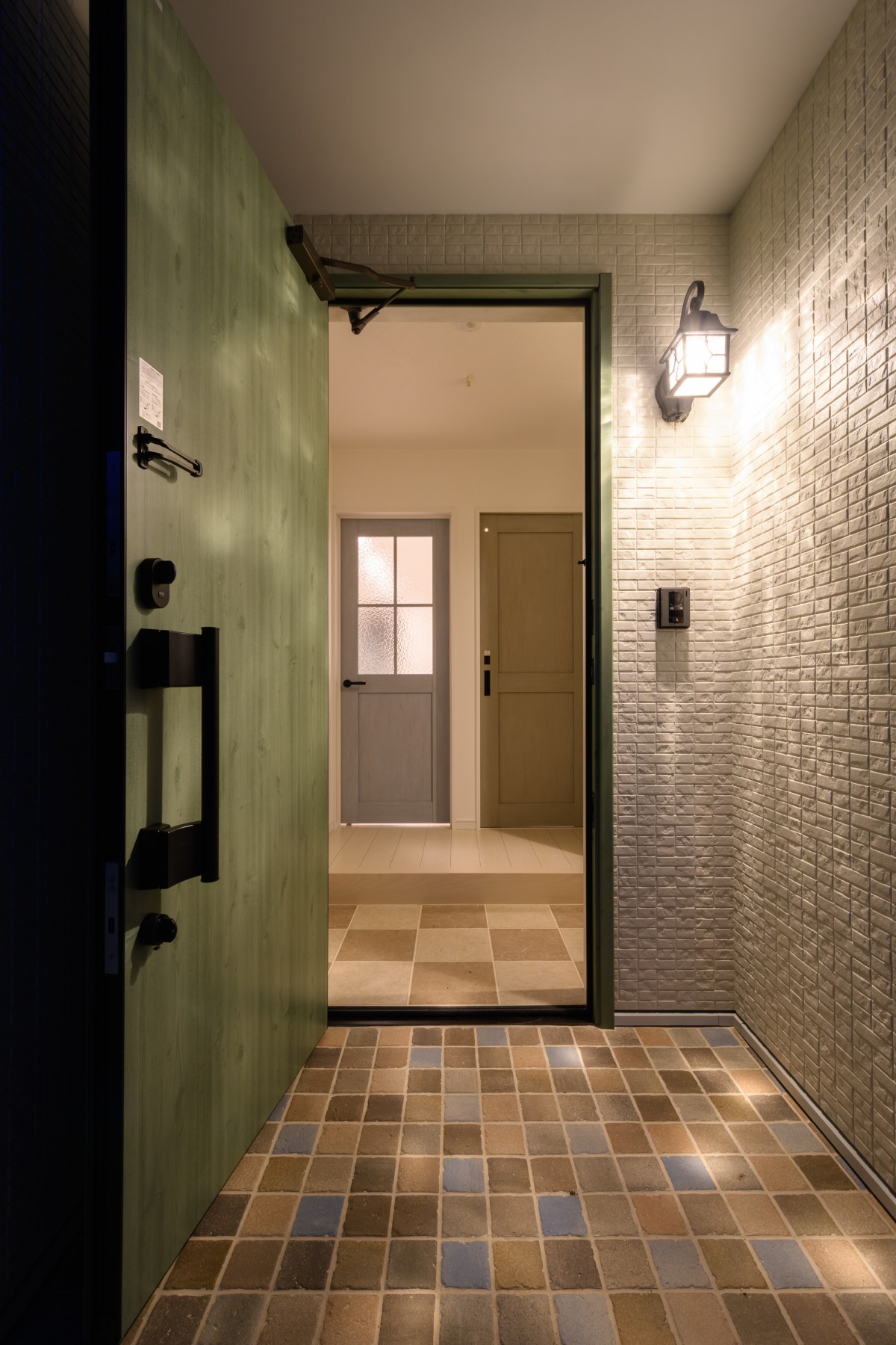 木造住宅のエントランス