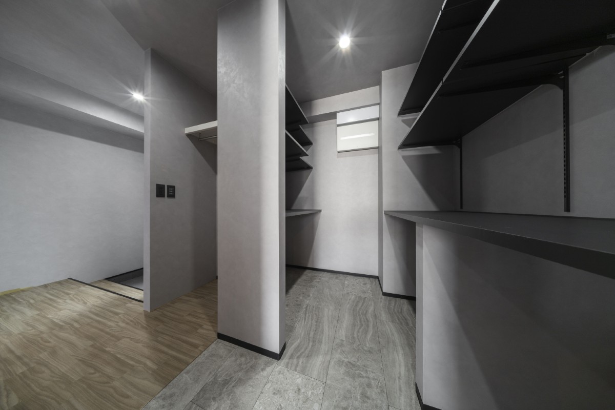 RC住宅のエントランス