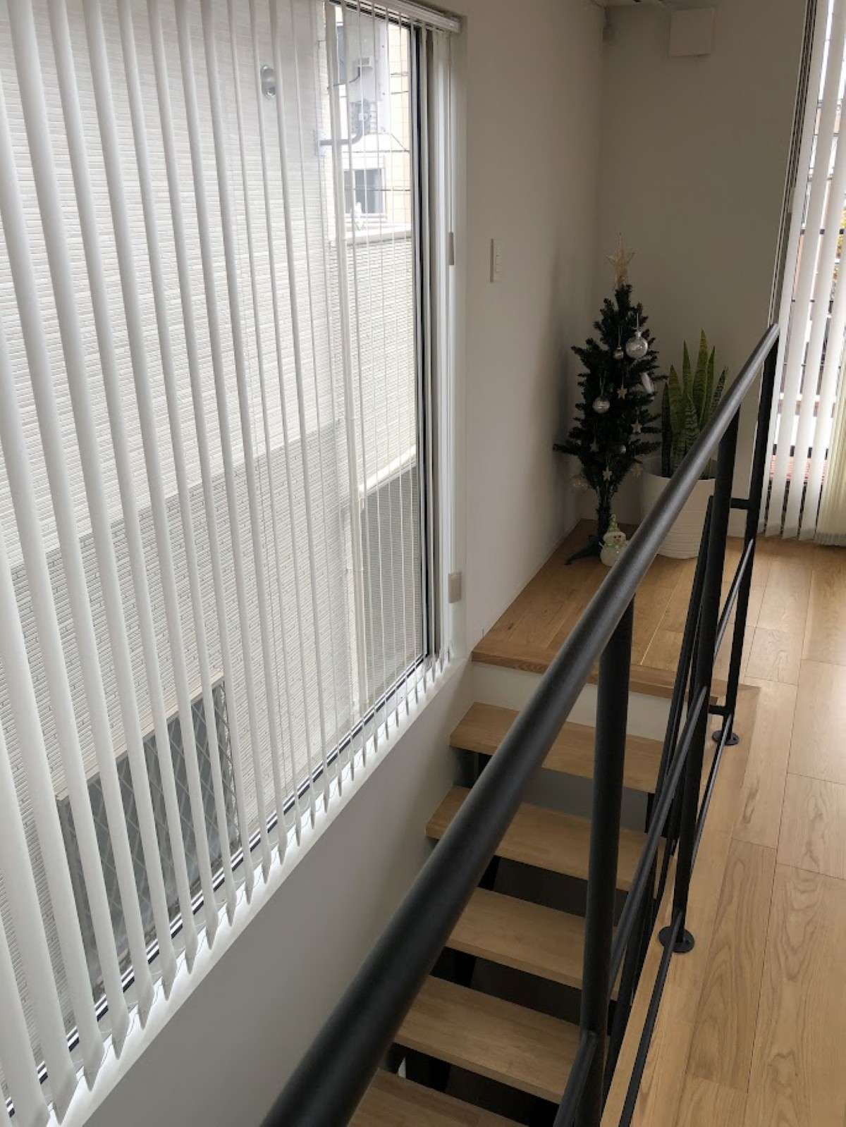 スケルトン階段