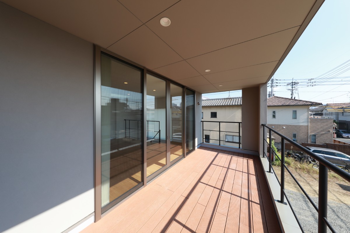 約10畳のバルコニー