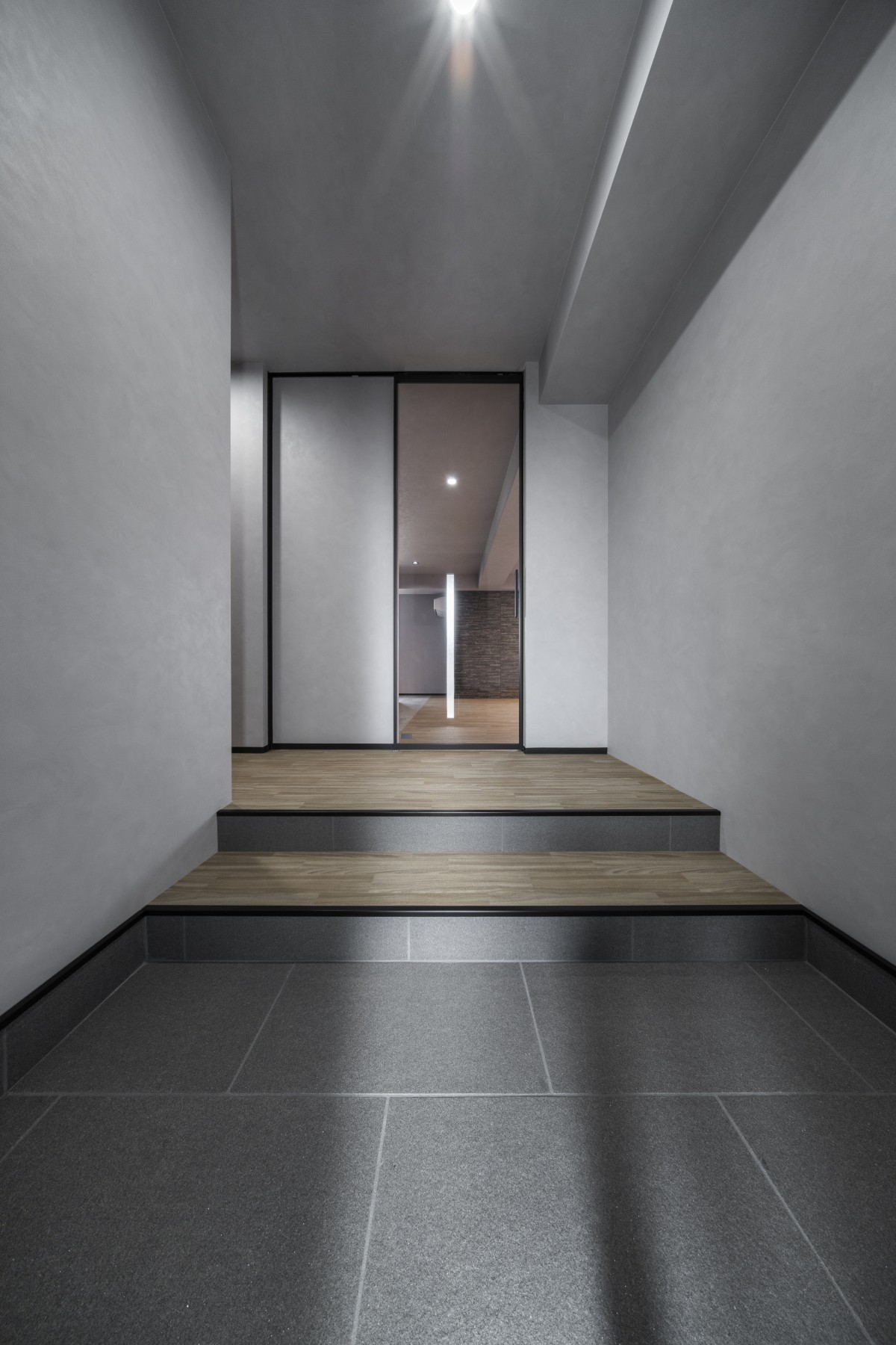 RC住宅の玄関リフォーム後